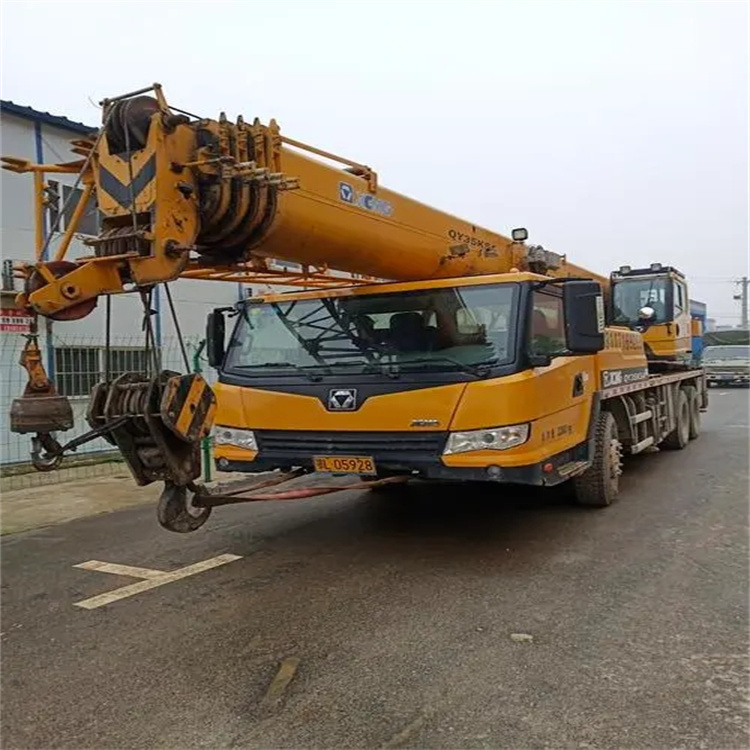 崇阳吊车出租保险：全面覆盖，安全无忧