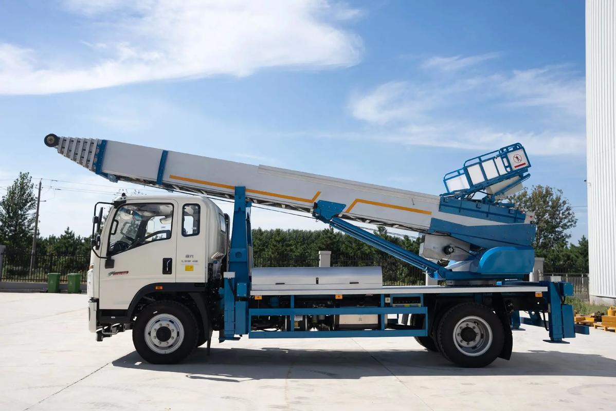 崇阳云梯上料车租赁费用