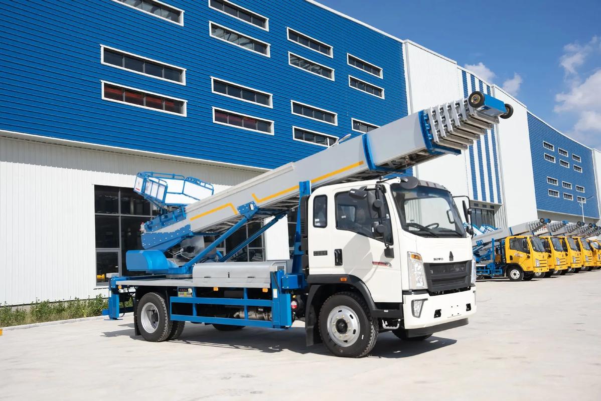 崇阳出租云梯车高空作业车 建筑垃圾搬运